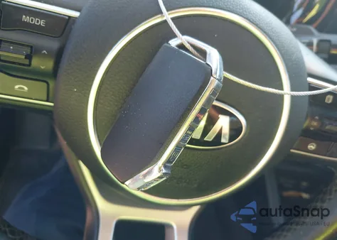 2021 Kia K5 Gt-Line z USA, uszkodzony, nr VIN 5XXG64J24MG078452